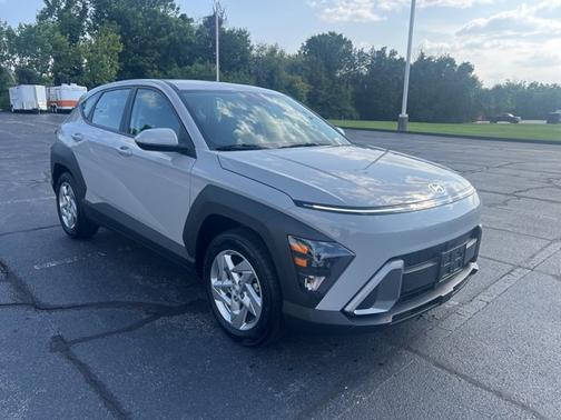 2025 Hyundai KONA SE