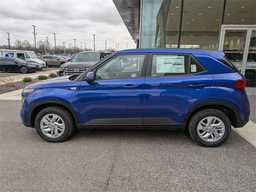 2025 Hyundai VENUE SEL