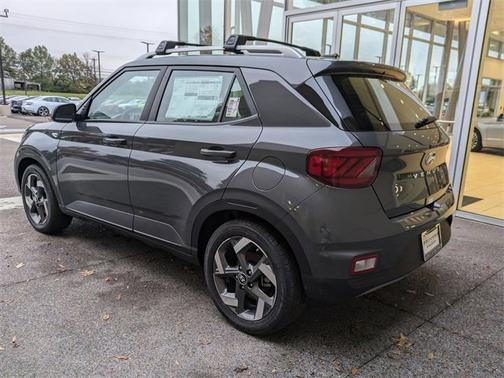 2024 Hyundai VENUE Limited