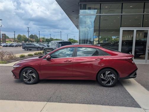 2025 Hyundai ELANTRA SEL Convenience