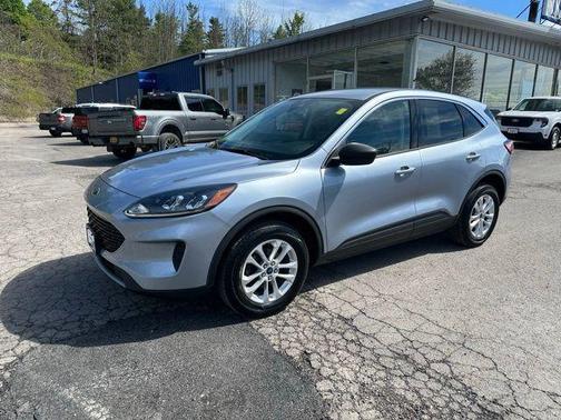Blue Silver Metallic 2022 Ford Escape SE