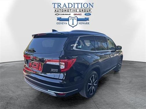 2021 Honda Pilot Touring 8-Passenger