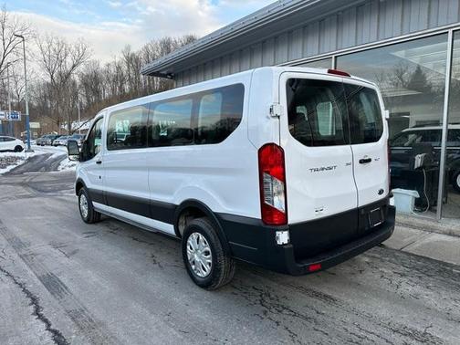 2022 Ford Transit-350 XLT