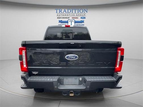 2023 Ford F-350 Lariat Super Duty