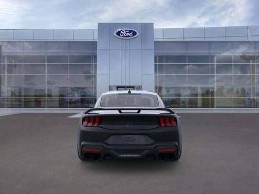 2025 Ford Mustang Dark Horse