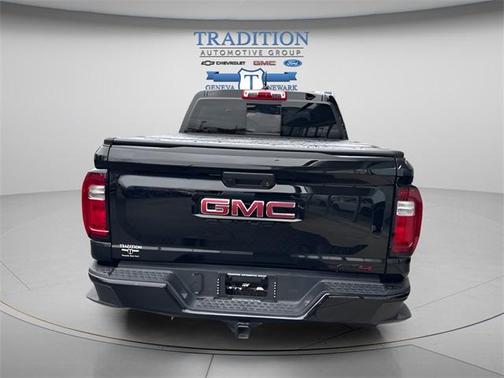 2024 GMC Canyon AT4