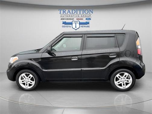 2010 Kia Soul +