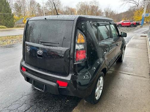 2010 Kia Soul +