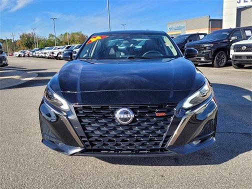 2024 Nissan Altima SR FWD