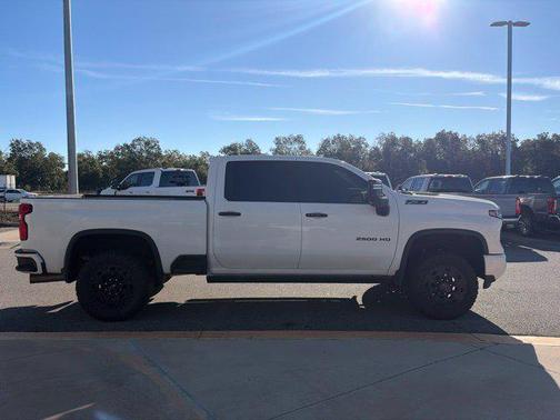 Summit White 2024 Chevrolet Silverado 2500 LTZ