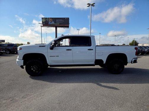 Summit White 2024 Chevrolet Silverado 2500 LTZ