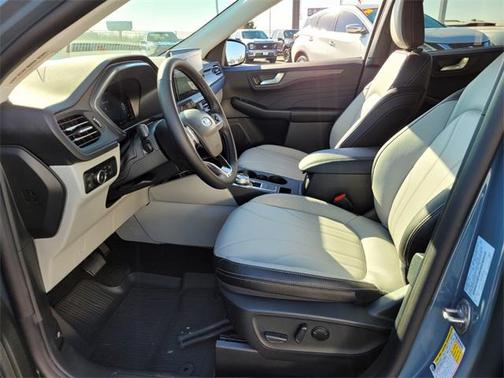 2025 Ford Escape SE