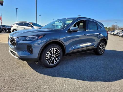 2025 Ford Escape SE
