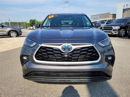 2023 Toyota Highlander Hybrid XLE
