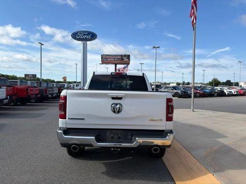 Bright White Clearcoat 2023 RAM 1500 Laramie