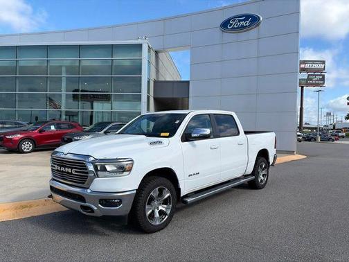 Bright White Clearcoat 2023 RAM 1500 Laramie