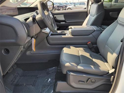 2025 Ford Expedition Max Active 4x4