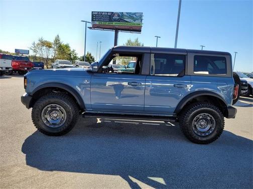 2024 Ford Bronco Outer Banks