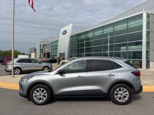 Iconic Silver Metallic 2024 Ford Escape Active