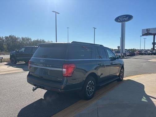 2022 Ford Expedition Max XLT