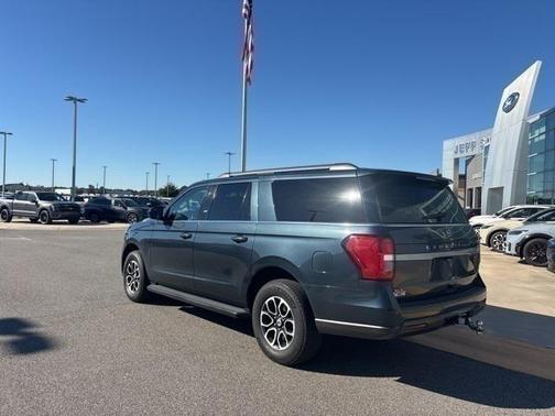 2022 Ford Expedition Max XLT