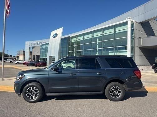 2022 Ford Expedition Max XLT