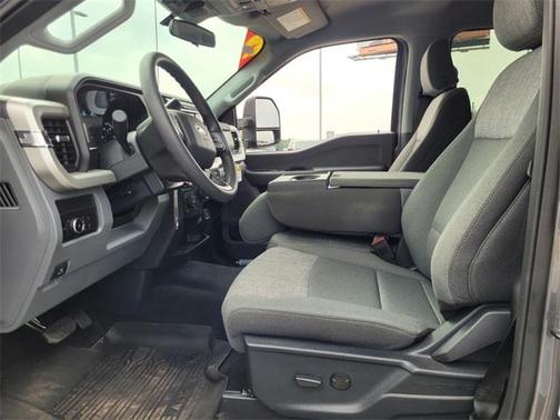 2025 Ford F-250 XLT