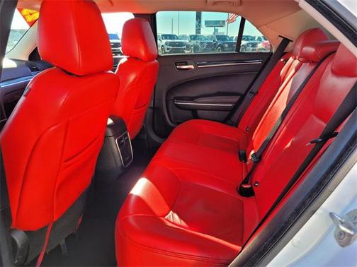 2023 Chrysler 300 Touring