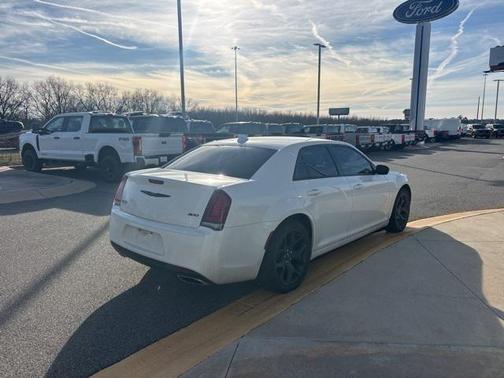 2023 Chrysler 300 Touring