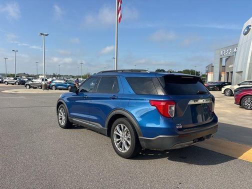 Atlas Blue Metallic 2021 Ford Explorer XLT
