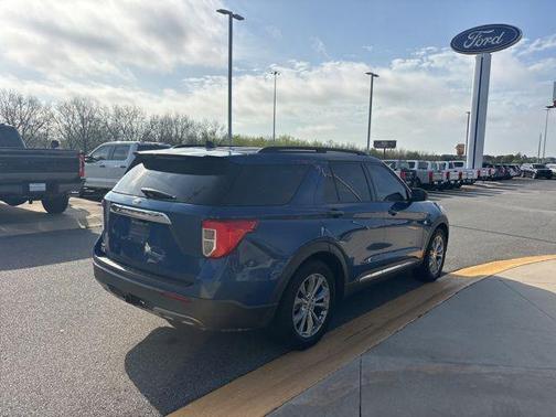 Atlas Blue Metallic 2021 Ford Explorer XLT