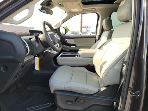 2025 Ford Expedition Max Active 4x2