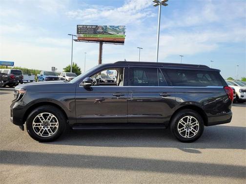 2025 Ford Expedition Max Active 4x2