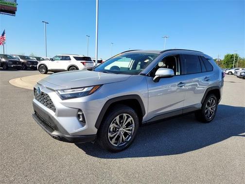 2022 Toyota RAV4 Hybrid XLE Premium