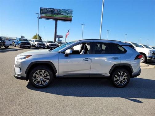 2022 Toyota RAV4 Hybrid XLE Premium