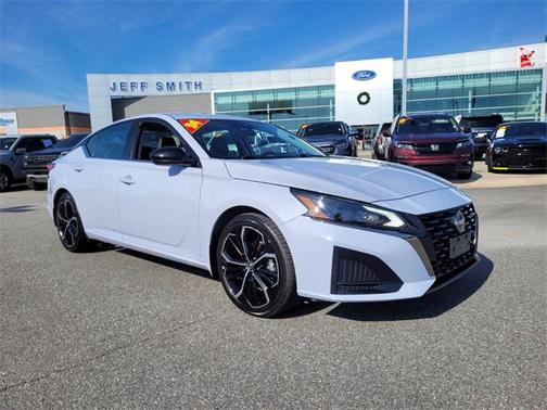 2024 Nissan Altima SR FWD