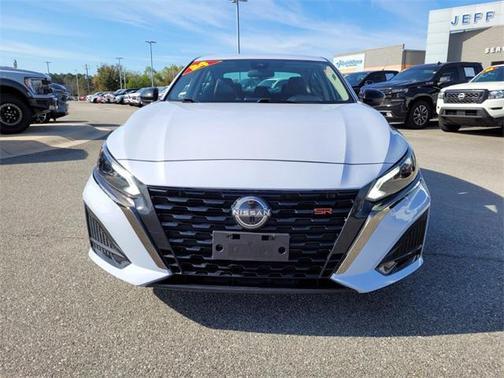 2024 Nissan Altima SR FWD