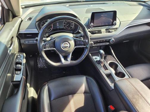 2024 Nissan Altima SR FWD