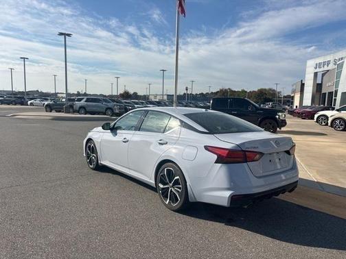 2024 Nissan Altima SR FWD