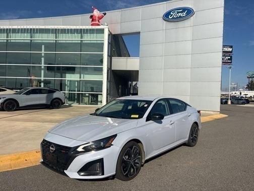 2024 Nissan Altima SR FWD