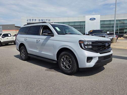 Silver Metallic 2026 Ford Expedition Active
