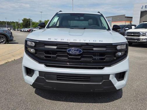 Silver Metallic 2026 Ford Expedition Active