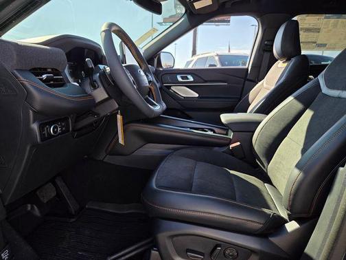 Agate Black Metallic 2026 Ford Explorer Tremor