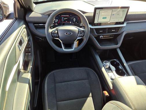 Agate Black Metallic 2026 Ford Explorer Tremor