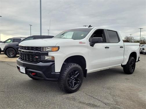 2022 Chevrolet Silverado 1500 Custom Trail Boss