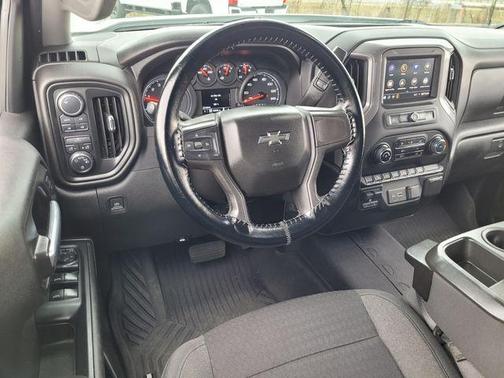 2022 Chevrolet Silverado 1500 Custom Trail Boss