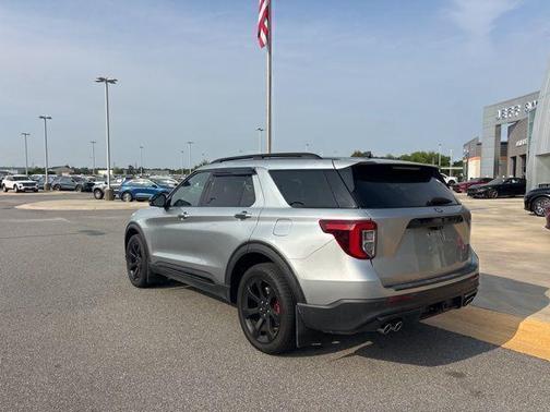 Iconic Silver Metallic 2024 Ford Explorer ST