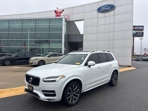 2019 Volvo XC90 T5 Momentum