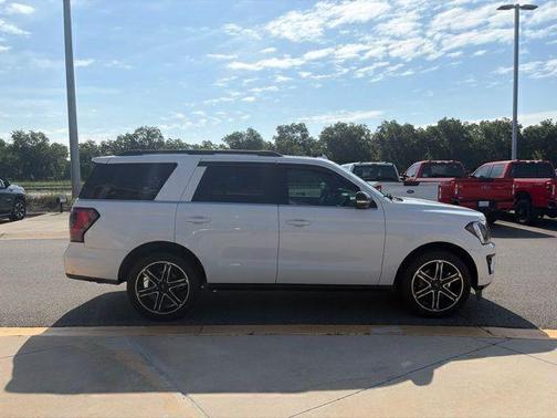 Oxford White 2021 Ford Expedition Limited