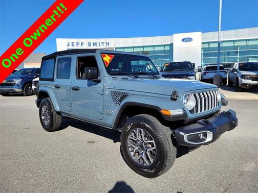 2024 Jeep Wrangler 4-Door Sahara 4x4